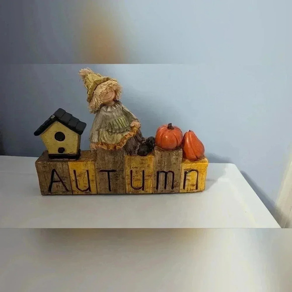 Autumn Desktop/Tabletop Decoration (EUC) - Picture 1 of 6